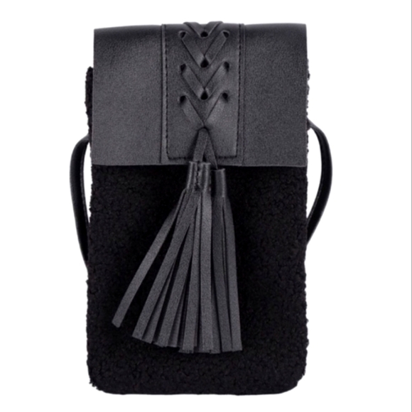 🟢$15 NWT Small Crossbody. Black faux leather, sherpa. - Picture 1 of 4